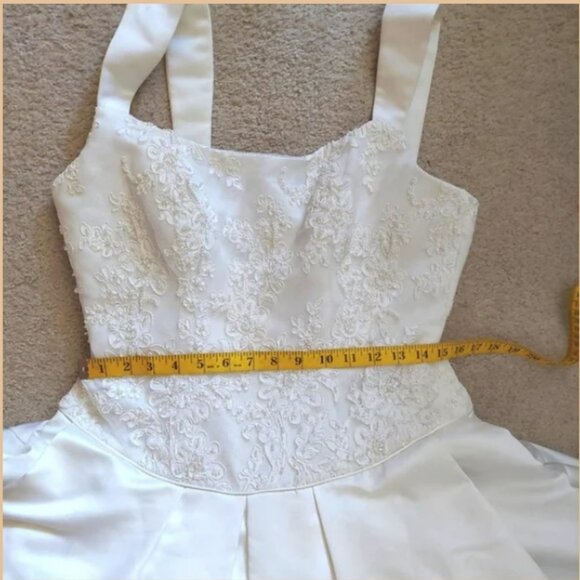 White Satin Beaded Embroidered Ball Gown Wedding Dress with Train Sz 14 - Picture 13 of 16